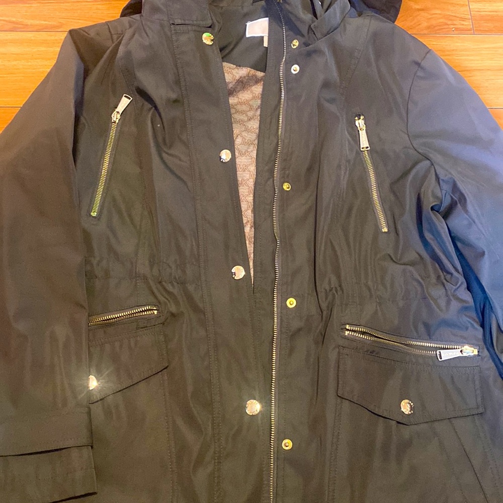 Women’s Michael Kors rain jacket (olive )